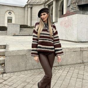 ZARA Striped Alpaca Blend
Hooded Poncho Sweater limited edition